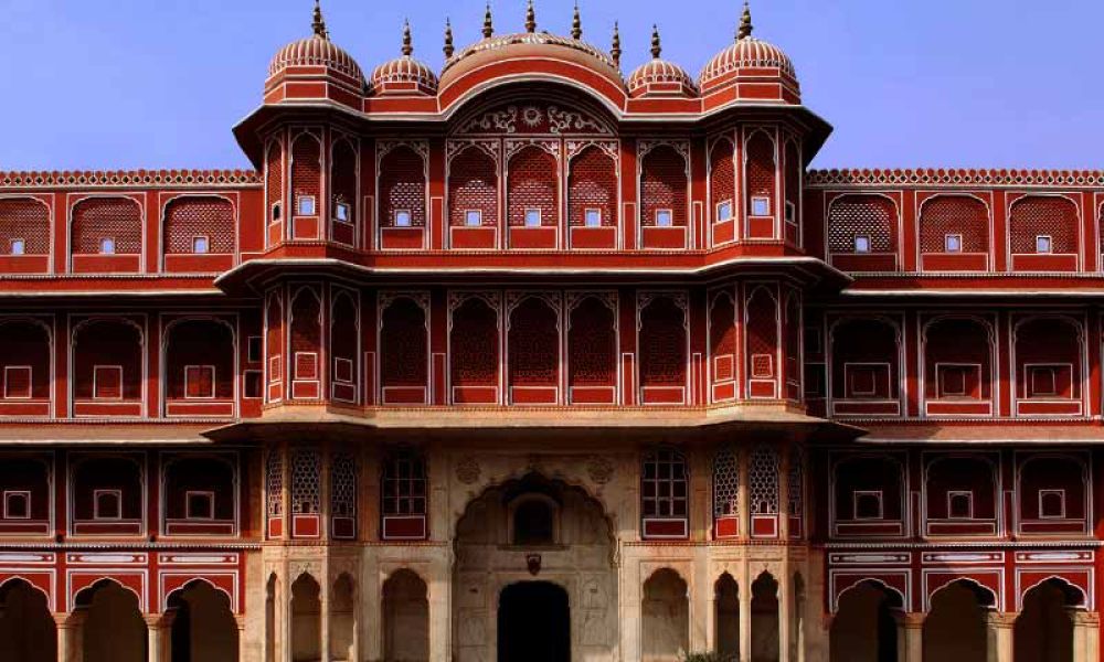 20 Best Places to Visit in Pune – Discover the Cultural Soul of Maharashtra 17 Lal Mahal