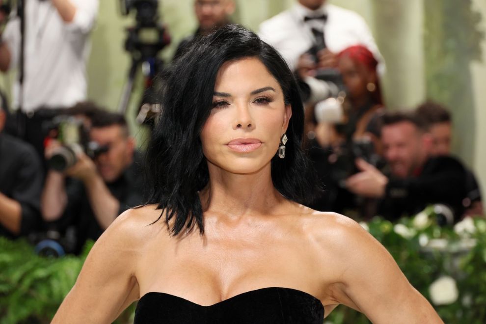 Blogs 7 Lauren Sánchez Bezos: A Bold Life of Reinvention, Resilience & Love