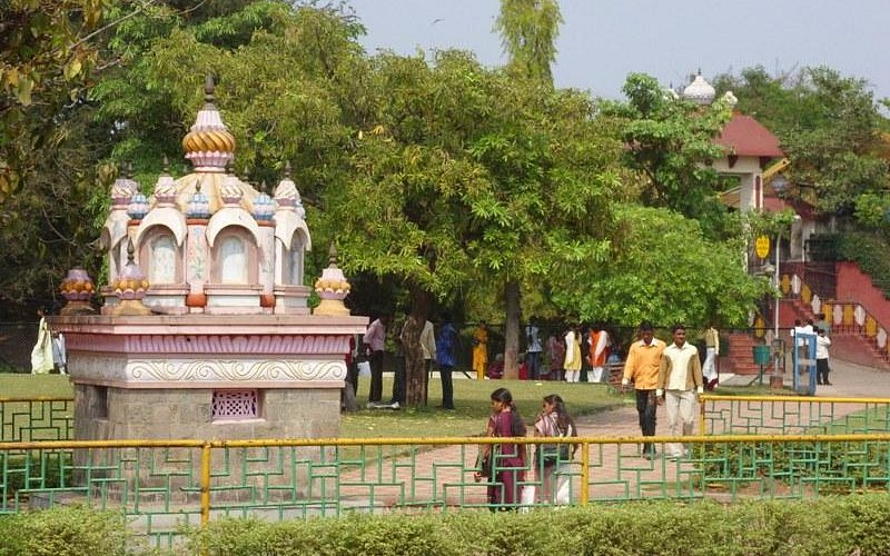 20 Best Places to Visit in Pune – Discover the Cultural Soul of Maharashtra 18 Saras Baug