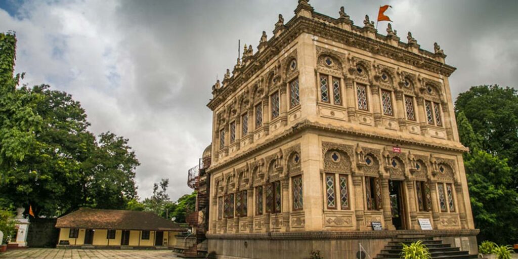20 Best Places to Visit in Pune – Discover the Cultural Soul of Maharashtra 20 Shinde Chhatri