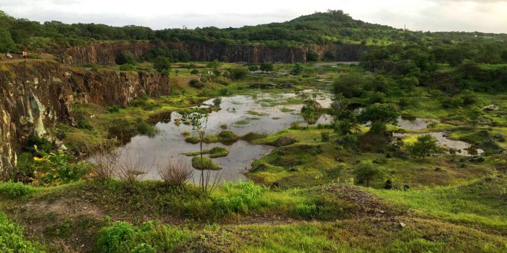 20 Best Places to Visit in Pune – Discover the Cultural Soul of Maharashtra 11 Vetal Tekdi